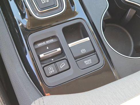 Certified 2023 Honda Pilot LX image 37