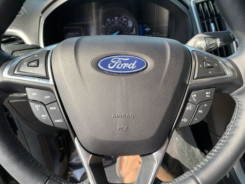Used 2022 Ford Edge SEL w/ Convenience Package AWD/4WD image 34