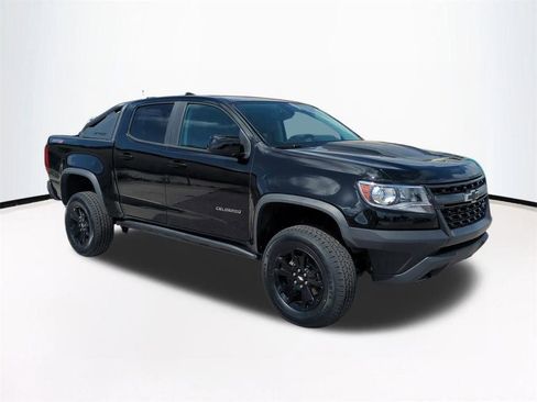 Used 2019 Chevrolet Colorado ZR2 w/ ZR2 Midnight Special Edition image 2