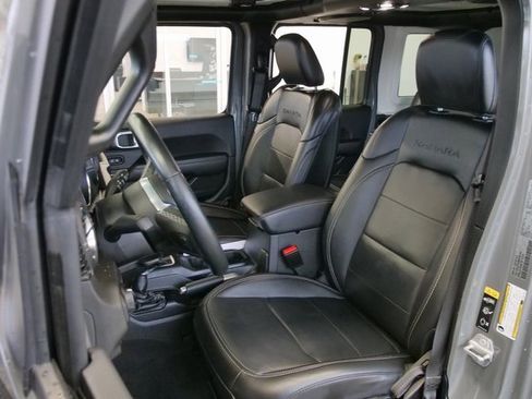 Used 2021 Jeep Wrangler Unlimited Sahara w/ Cold Weather Group image 10