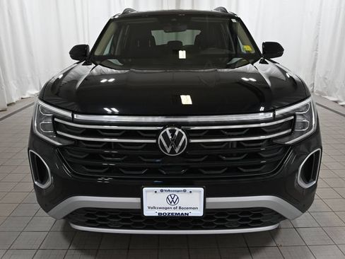 Used 2024 Volkswagen Atlas Peak Edition SEL AWD/4WD image 17