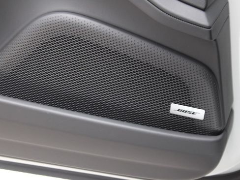 Certified 2025 Porsche Panamera 4 AWD/4WD image 17