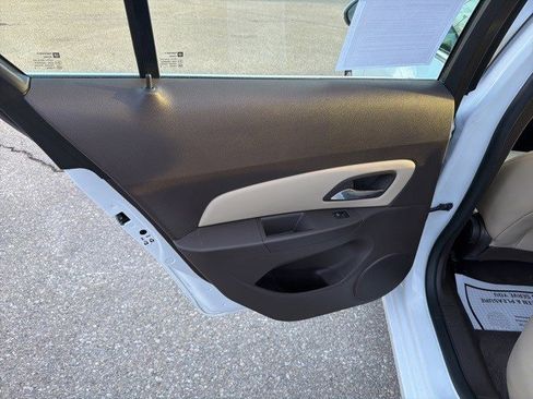 Used 2016 Chevrolet Cruze LTZ image 12