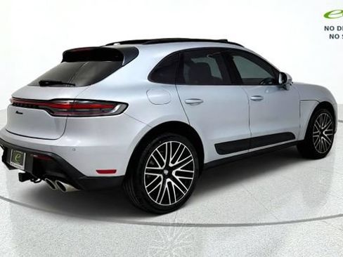 Used 2024 Porsche Macan AWD/4WD image 9