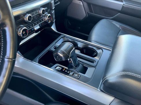 Used 2021 Ford F150 Lariat w/ Max Trailer Tow Package image 16