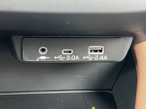 New 2025 Subaru Forester Touring image 31