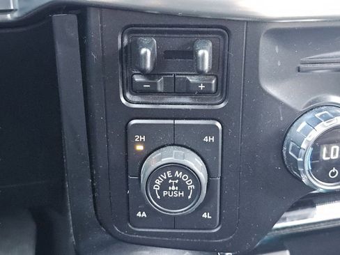 Used 2021 Ford F150 Lariat w/ Equipment Group 502A High AWD/4WD image 11