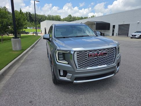 Used 2024 GMC Yukon Denali AWD/4WD image 1
