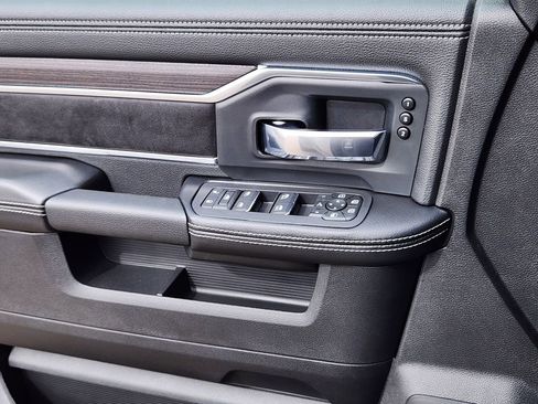 New 2026 RAM 2500 Laramie AWD/4WD image 6