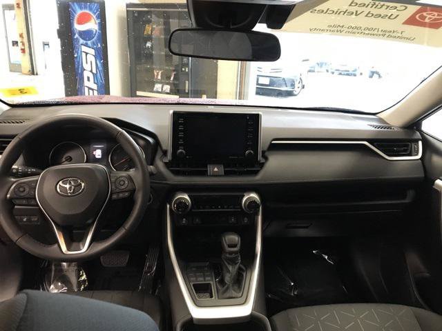 Certified 2021 Toyota RAV4 XLE w/ Convenience Package AWD/4WD image 18