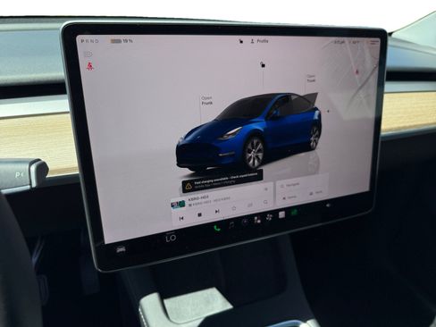 Used 2023 Tesla Model Y Long Range AWD/4WD image 12