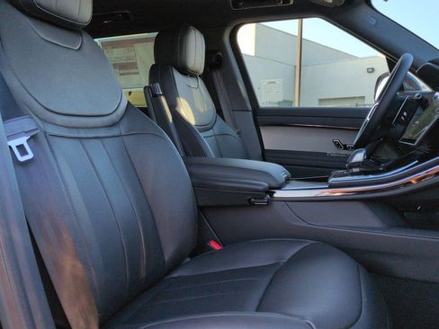 New 2026 Land Rover Range Rover Sport SE AWD/4WD image 26