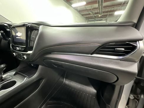 Used 2019 Chevrolet Traverse LT AWD/4WD image 28