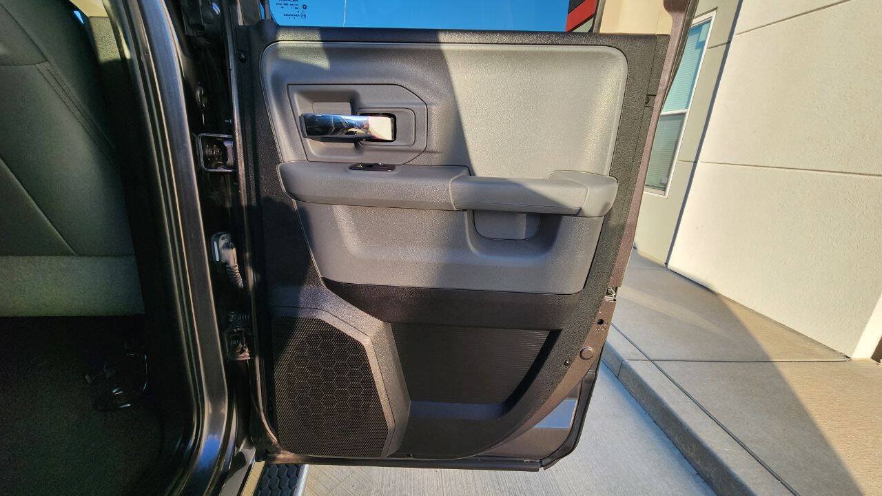 Used 2016 RAM 1500 Big Horn AWD/4WD image 23