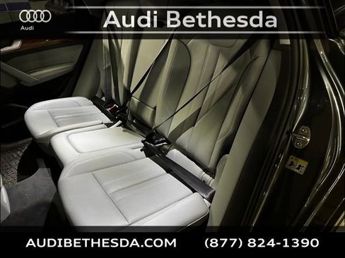 Used 2023 Audi Q5 2.0T Prestige w/ Prestige Package image 15