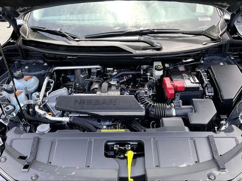 New 2026 Nissan Rogue SV FWD image 8