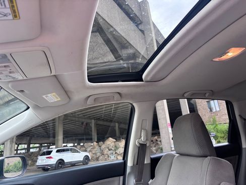 Used 2012 Honda CR-V EX image 9
