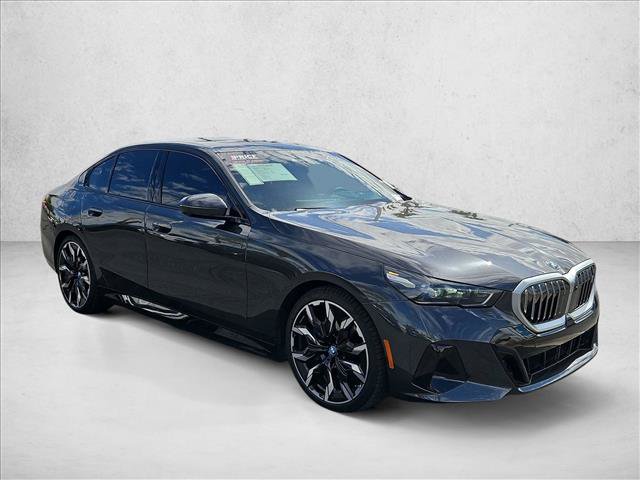 Certified 2024 BMW i5 eDrive40i w/ Executive Package RWD image 3