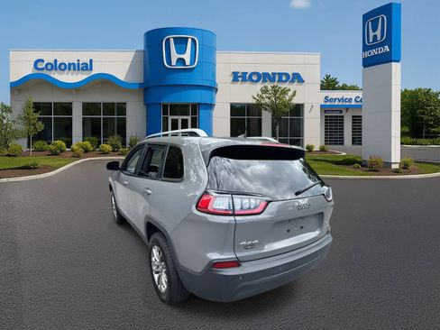 Used 2020 Jeep Cherokee Latitude Plus w/ Cold Weather Group image 4