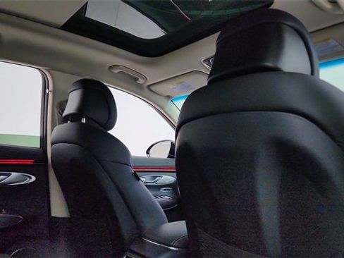 Used 2026 Genesis GV70 2.5T Select image 24