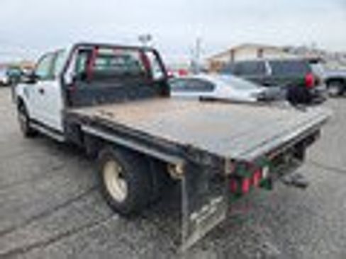 Used 2017 Ford F350 XL w/ Power Equipment Group image 4