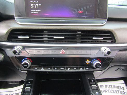 Used 2022 Kia Telluride EX w/ EX Premium Package image 18