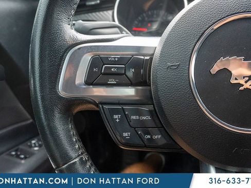 Used 2020 Ford Mustang Coupe RWD image 7