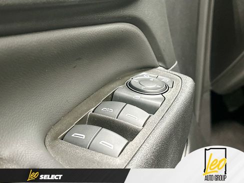 Used 2023 Chevrolet Equinox LT image 17