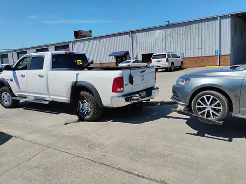 Used 2010 Dodge Ram 2500 Truck SLT image 20