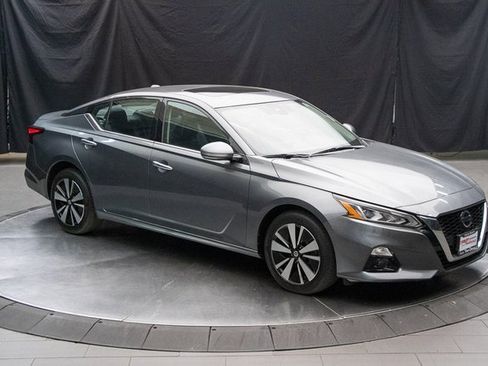 Used 2020 Nissan Altima 2.5 SL image 2