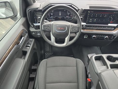 Used 2024 GMC Sierra 1500 Elevation image 30