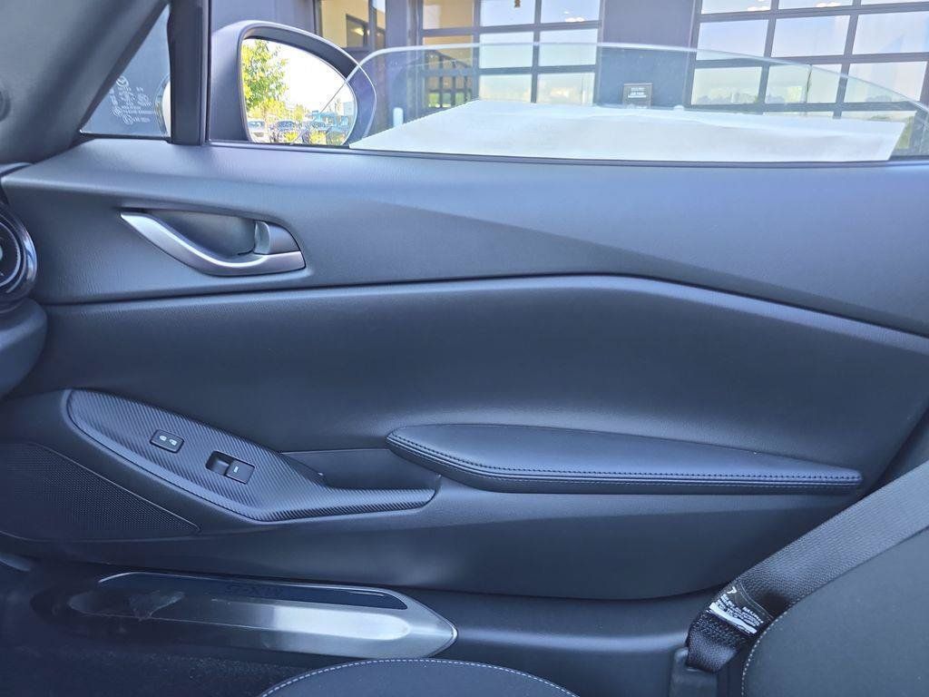 New 2026 MAZDA MX-5 Miata Sport w/ Interior Package RWD image 17