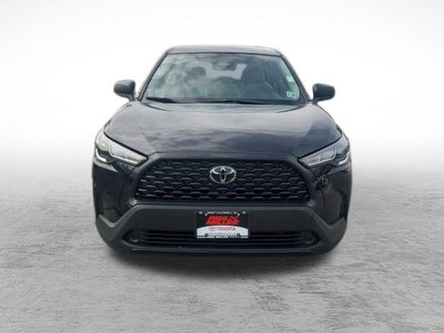 Used 2023 Toyota Corolla Cross L image 2
