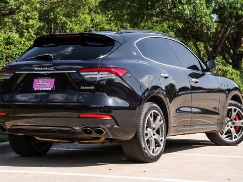 Used 2017 Maserati Levante S AWD/4WD image 43