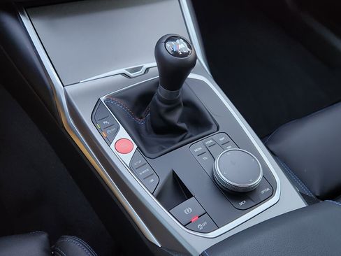 Used 2025 BMW M2 w/ Lighting Package image 19