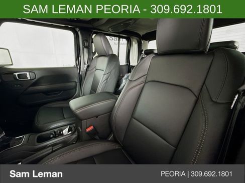 New 2026 Jeep Gladiator Sport image 20