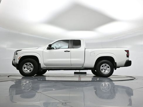 Used 2022 Nissan Frontier S w/ Technology Package image 8