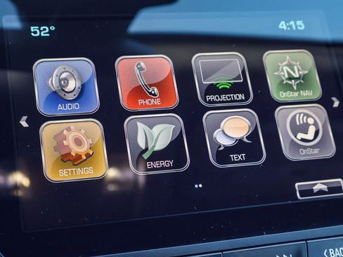 Used 2018 Chevrolet Volt LT w/ Comfort Package image 4