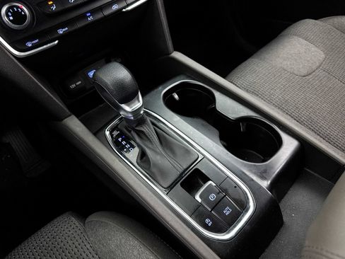 Used 2020 Hyundai Santa Fe SE FWD image 18