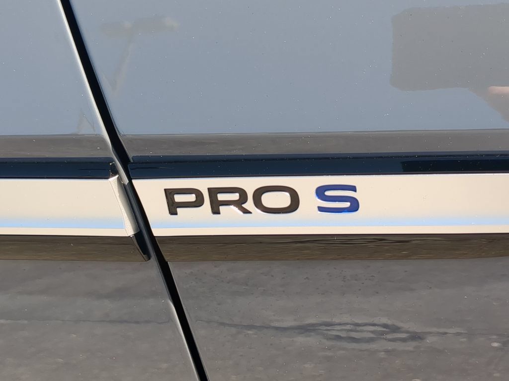 Certified 2023 Volkswagen ID.4 Pro S RWD image 11