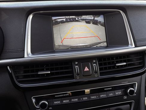 Used 2018 Kia Optima LX w/ 17" Alloy Wheels Package image 19