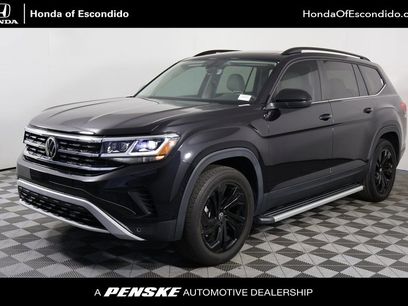 Used 2023 Volkswagen Atlas SE w/ Panoramic Sunroof Package