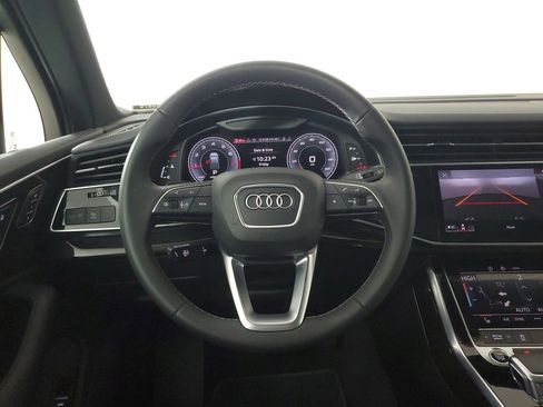 Used 2025 Audi Q7 2.0T Premium w/ Convenience Package image 16