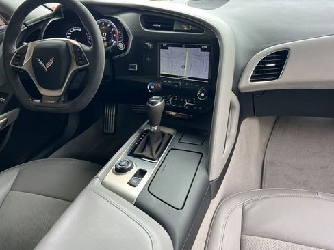 Used 2018 Chevrolet Corvette Z06 RWD image 4