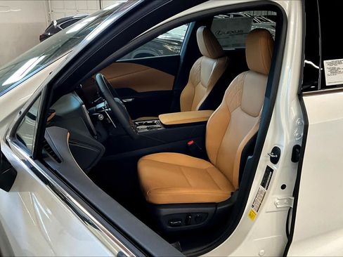 New 2026 Lexus RX 350h AWD/4WD image 9