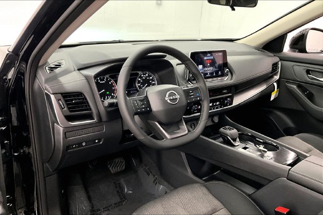 New 2027 Nissan Rogue SV FWD image 7
