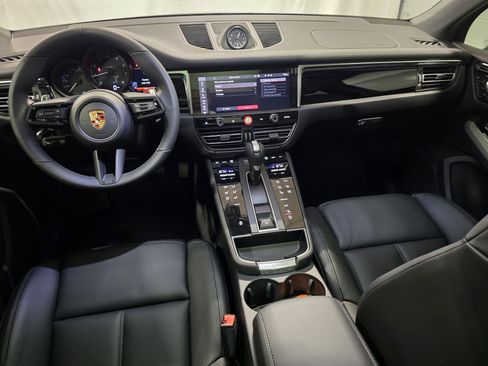 New 2026 Porsche Macan image 12