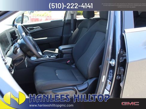 Used 2024 Kia Sportage LX FWD image 12