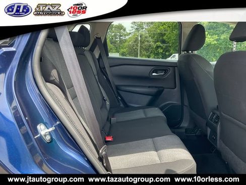 Used 2025 Nissan Rogue SV FWD image 13