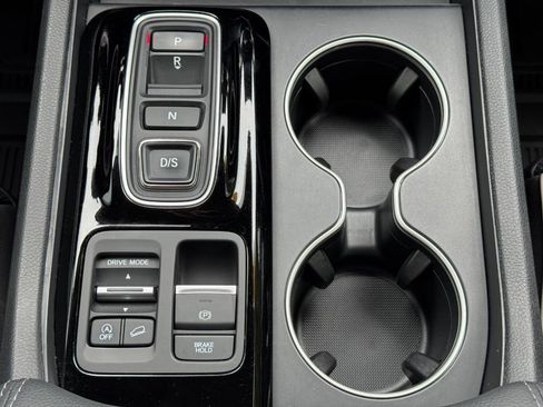 Used 2023 Honda Pilot Elite image 16